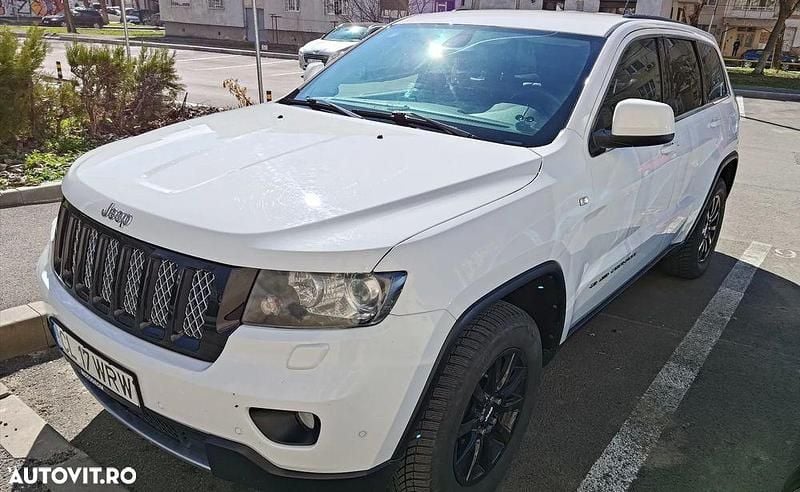 Culoarealb Utilizat 2013 Jeep Grand Cherokee SUV | 8.850 EUR (Super Preț) - Imagine 1/4