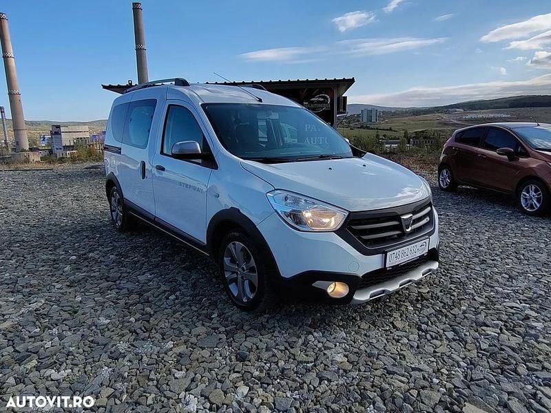 Second-hand Dacia Dokker Stepway 115 CP (84 kW) 2016 Culoarealb Monovolum