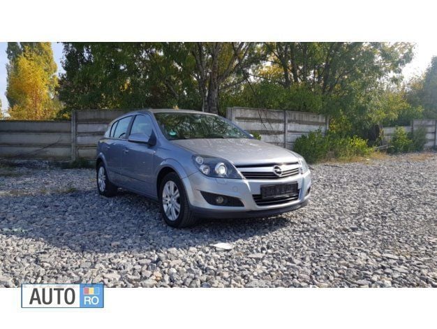 Gri Utilizat 2008 Opel Astra Berlinǎ | 4.499 EUR (Scump) - Imagine 1/4