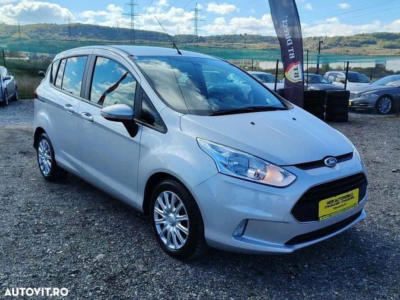 Second-hand Ford B-MAX Trend 100 CP (73 kW) 2014 Culoareargint Monovolum