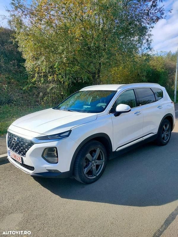 Culoarealb Utilizat 2019 Hyundai Santa Fe Style SUV | 16.700 EUR (Super Preț) - Imagine 1/4