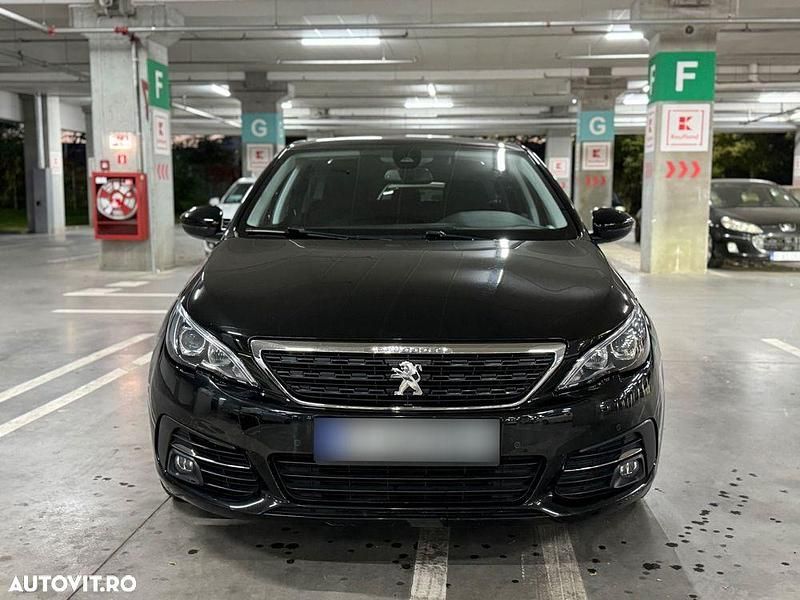 Culoarenegru Utilizat 2019 Peugeot 308 Allure Break | 9.990 EUR (Preț OK) - Imagine 1/4