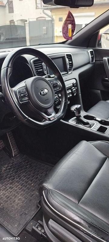 Culoarerosu Utilizat 2018 Kia Sportage GT-Line SUV | 18.500 EUR (Preț OK) - Imagine 1/4