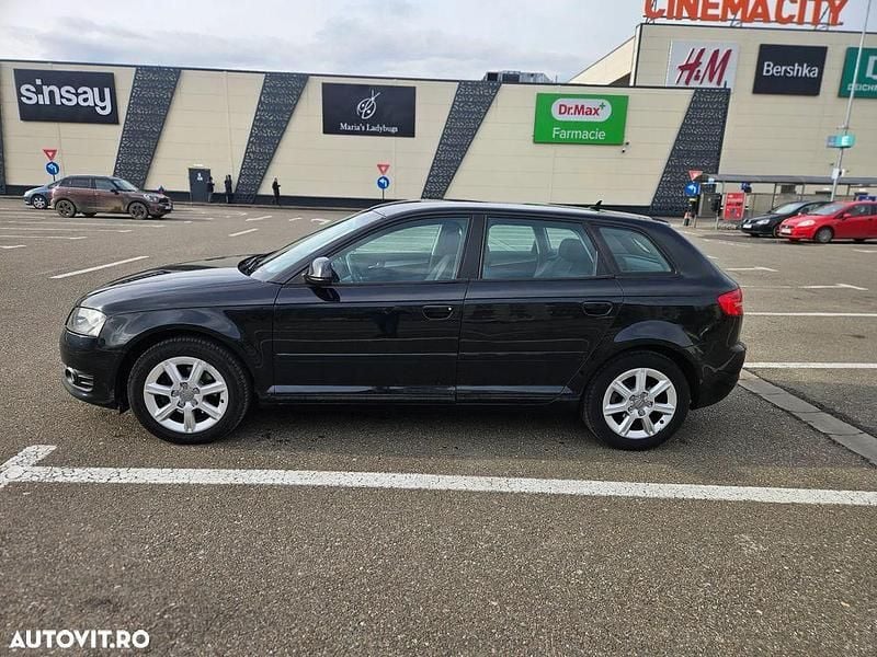 Second-hand Audi A3 Ambiente 125 CP (91 kW) 2009 Culoarenegru Hatchback