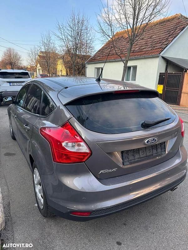 Second-hand Ford Focus Titanium 115 CP (84 kW) 2013 Culoaregri Hatchback