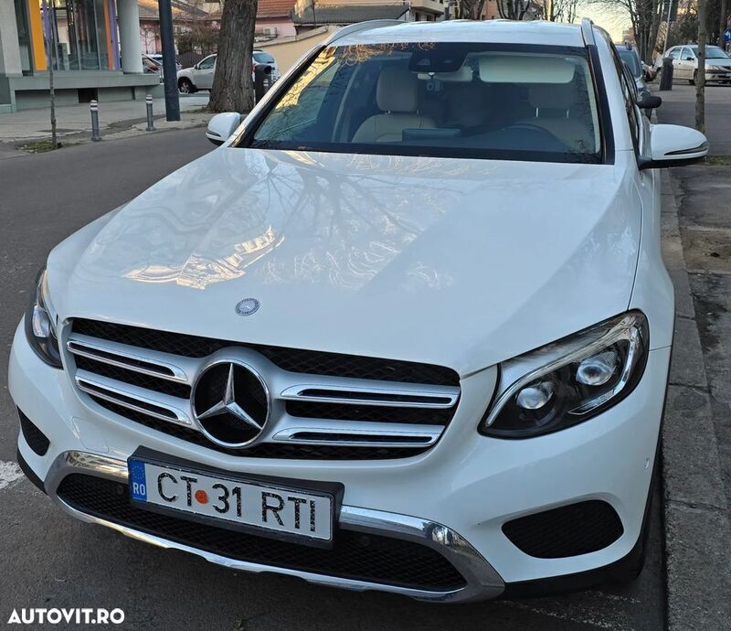 Alb Utilizat 2015 Mercedes GLC220 SUV | 21.500 EUR (Super Preț) - Imagine 1/4