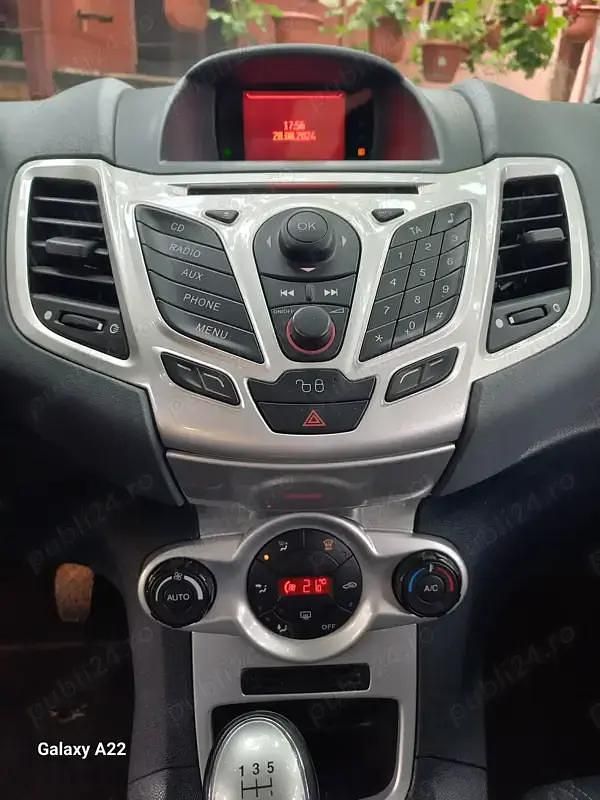 Second-hand Ford Fiesta Titanium 97 CP (71 kW) 2009 Gri Hatchback