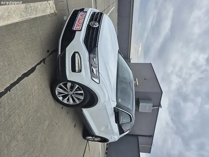 Utilizat 2019 VW T-Roc SUV | 18.250 EUR (Scump) - Imagine 1/4