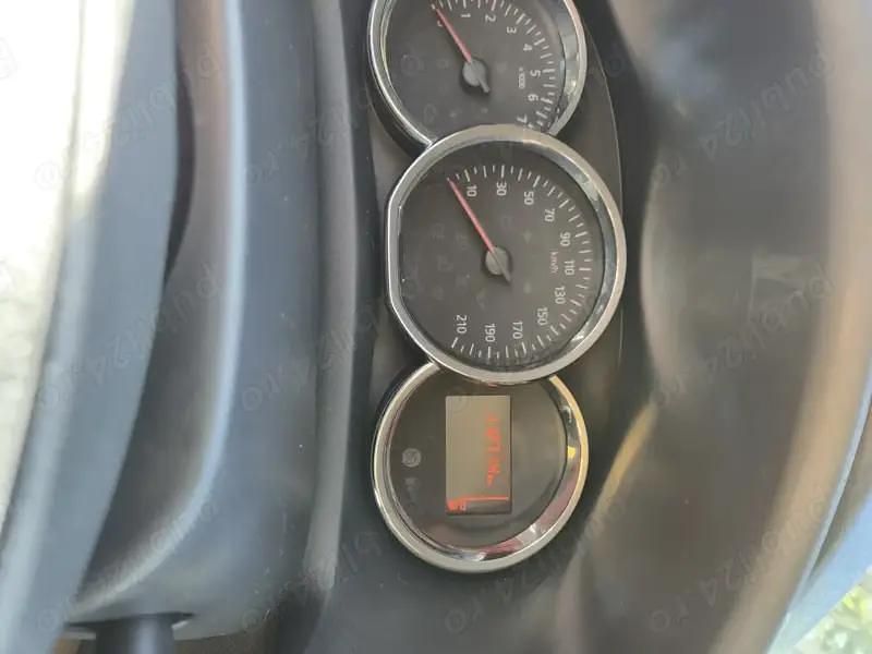 Utilizat 2016 Dacia Sandero Hatchback | 5.000 EUR (Preț bun) - Imagine 1/4