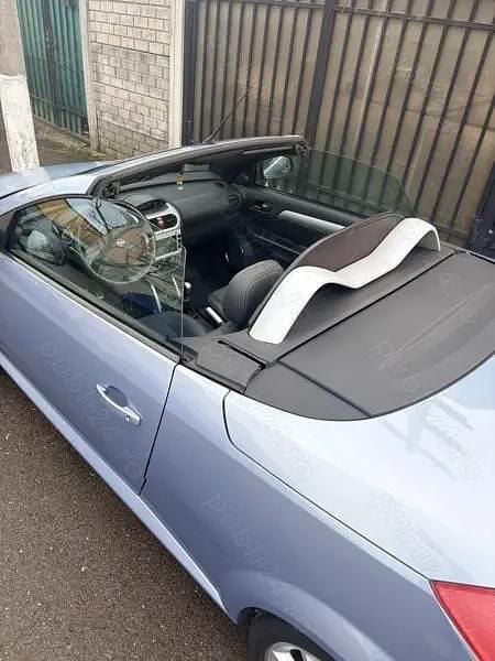 Second-hand Opel Tigra 90 CP (66 kW) 2006 Cabrio