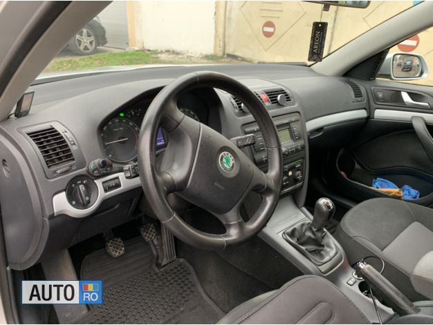 Second-hand Skoda Octavia 105 CP (77 kW) 2008 Gri Berlinǎ