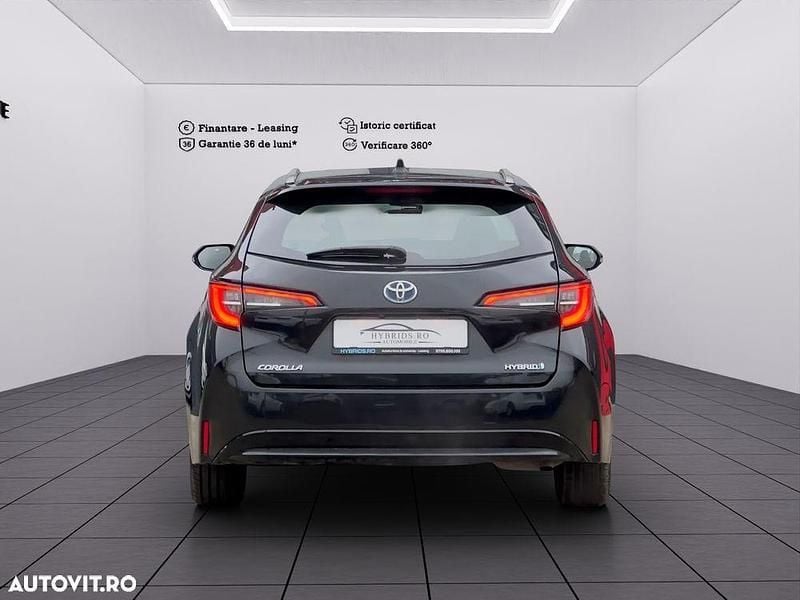 Second-hand Toyota Corolla 122 CP (89 kW) 2019 Culoarenegru Break