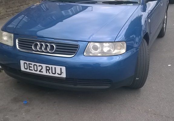 Albastru Utilizat 2002 Audi A3 Hatchback | 1.200 EUR - Imagine 1/4