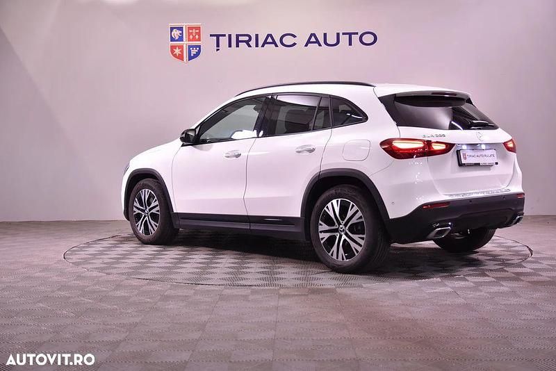 Second-hand Mercedes GLA200 163 CP (119 kW) 2024 Culoarealb SUV
