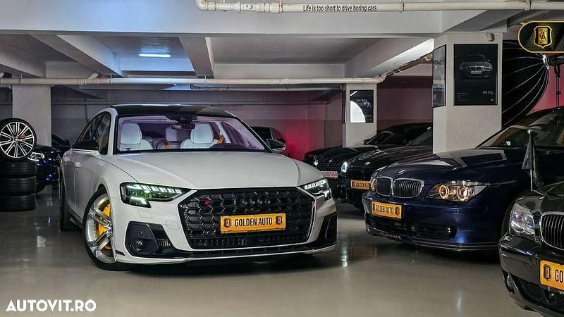 Culoarealb Utilizat 2023 Audi S8 Design Berlinǎ | 89.000 EUR (Preț bun) - Imagine 1/4