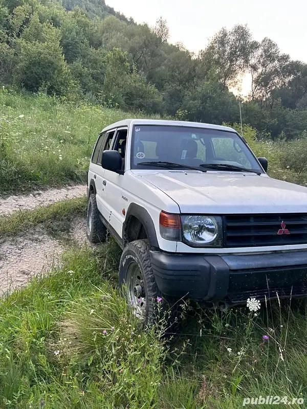 Utilizat 1996 Mitsubishi Pajero SUV | 3.400 EUR - Imagine 1/4