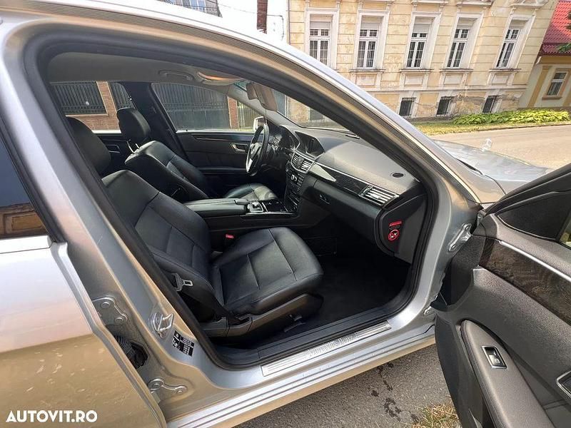 Second-hand Mercedes E220 Avantgarde 170 CP (125 kW) 2012 Culoaregri Berlinǎ