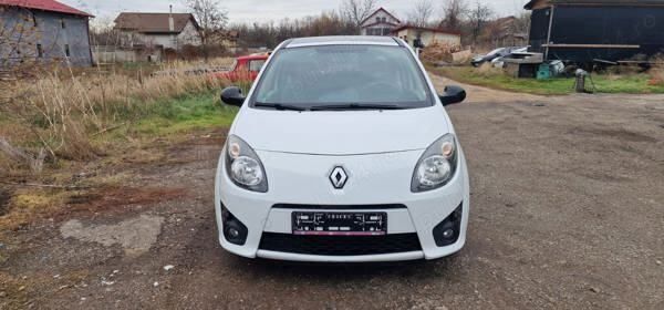 Alb Utilizat 2010 Renault Twingo Hatchback | 2.190 EUR - Imagine 1/4