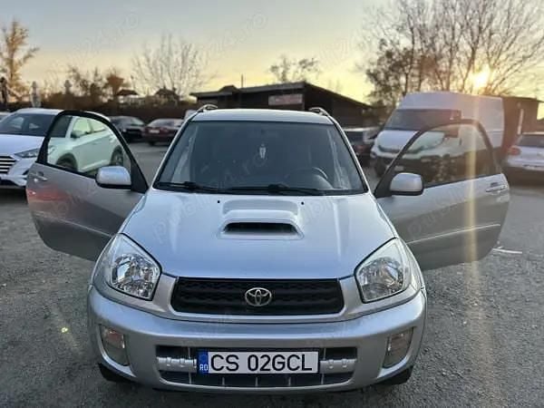 Utilizat 2004 Toyota RAV4 SUV | 4.500 EUR (Scump) - Imagine 1/4