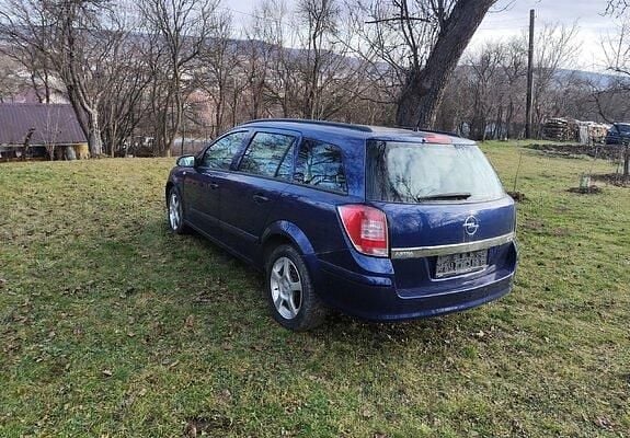 Second-hand Opel Astra 110 CP (80 kW) 2008 Albastru Break