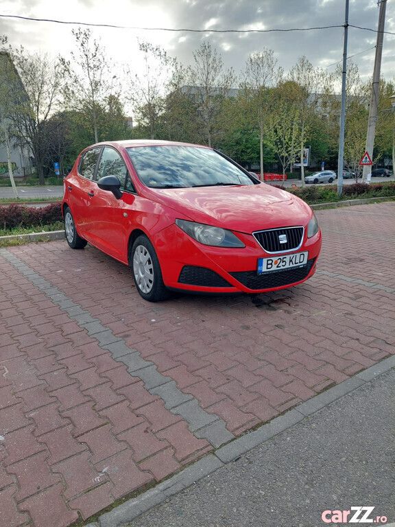 Roșu Utilizat 2010 Seat Ibiza | 3.900 EUR (Preț OK) - Imagine 1/4