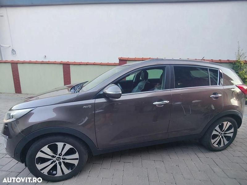 Culoaremaro Utilizat 2012 Kia Sportage Spirit SUV | 8.850 EUR (Preț bun) - Imagine 1/4