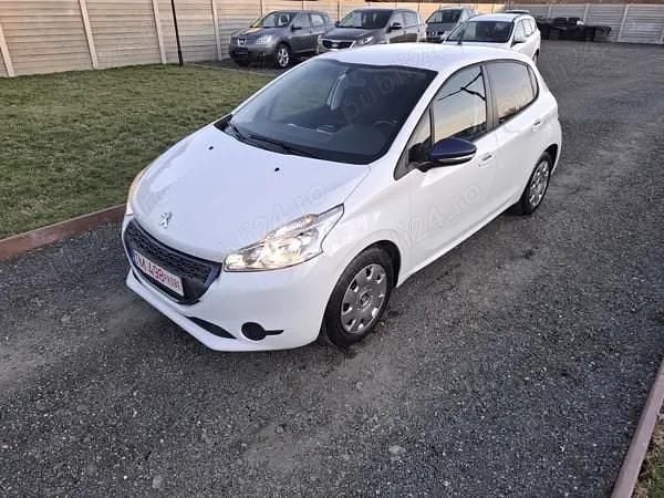 Second-hand Peugeot 208 Active 68 CP (50 kW) 2015 Alb Hatchback