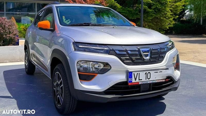Culoareargint Utilizat 2023 Dacia Spring Expression Hatchback | 10.300 EUR (Preț OK) - Imagine 1/4