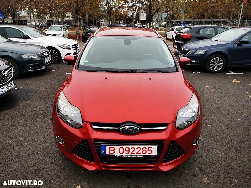 Second-hand Ford Focus Titanium 125 CP (91 kW) 2012 Culoarerosu Break