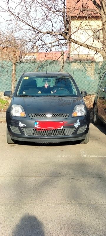Gri Utilizat 2007 Ford Fiesta Hatchback | 1.300 EUR (Preț OK) - Imagine 1/4