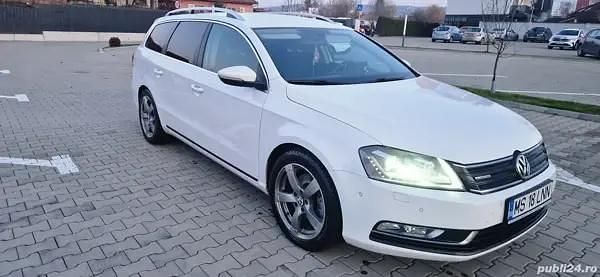 Second-hand VW Passat 120 CP (88 kW) 2012 Alb Berlinǎ