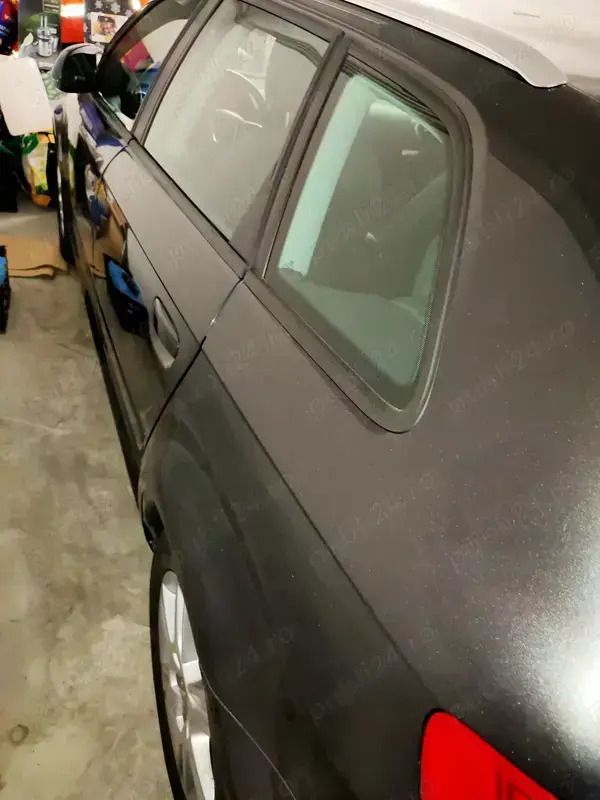 Negru Utilizat 2010 Audi A3 Sportback Berlinǎ | 5.800 EUR (Preț OK) - Imagine 1/4