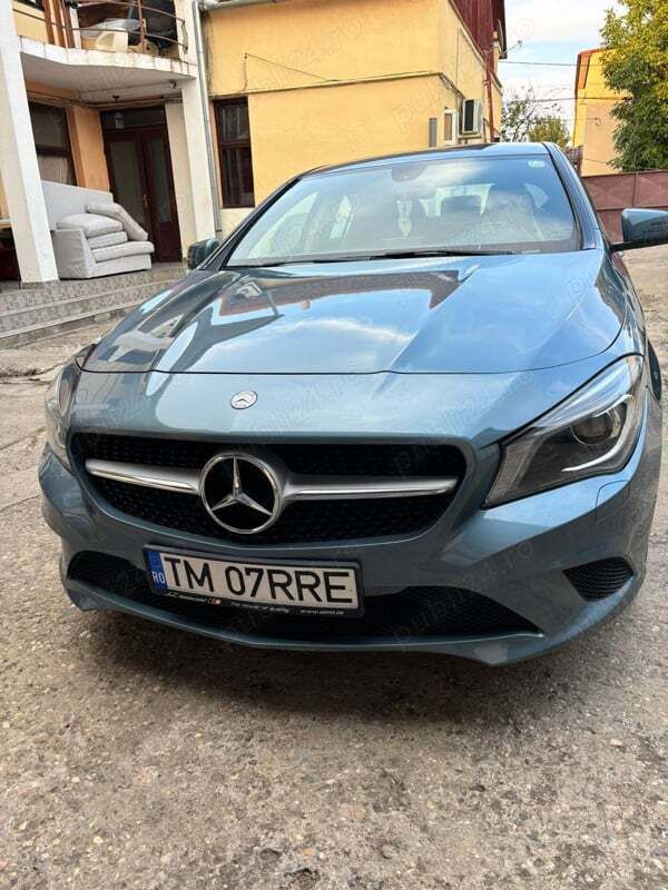 Albastru Utilizat 2013 Mercedes 220 Coupe | 17.250 EUR (Scump) - Imagine 1/4