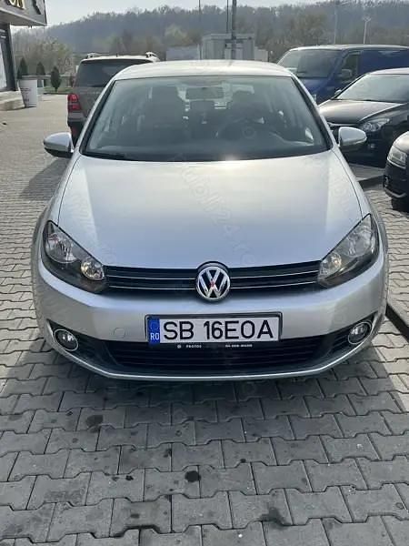 Argintiu Utilizat 2010 VW Golf VI Hatchback | 4.500 EUR (Preț OK) - Imagine 1/4