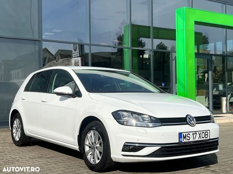 Alb Utilizat 2020 VW Golf VII Comfortline | 15.000 EUR (Puțin scump) - Imagine 1/4
