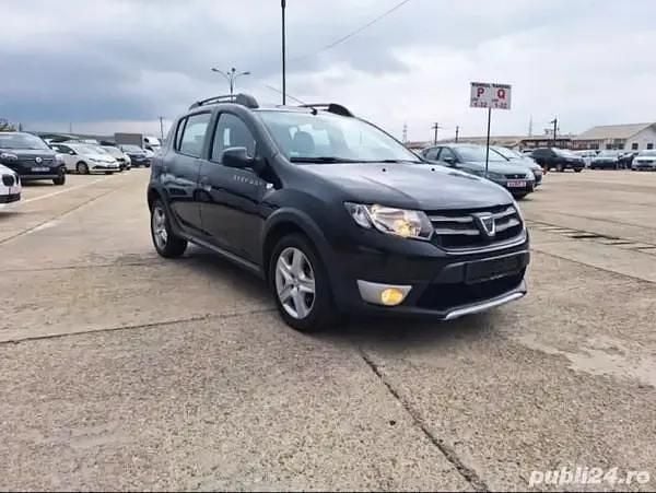 Second-hand Dacia Sandero Stepway 90 CP (66 kW) 2015 Hatchback