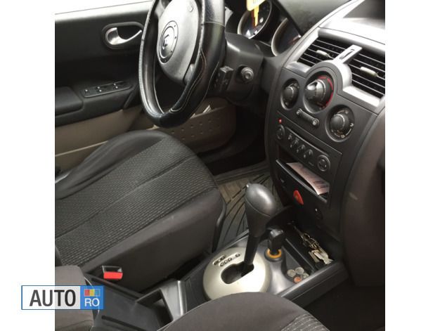 Second-hand Renault Mégane GrandTour 104 CP (76 kW) 2005 Argintiu Break