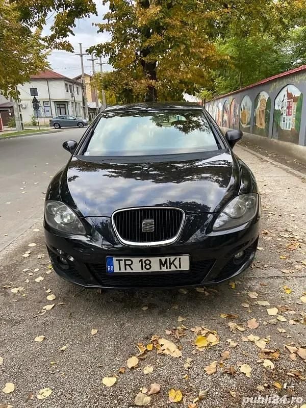 Negru Utilizat 2011 Seat Leon Hatchback | 4.000 EUR (Preț OK) - Imagine 1/4