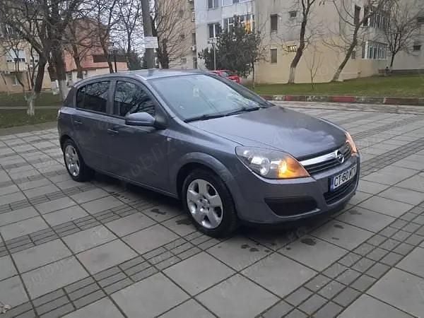Second-hand Opel Astra 101 CP (74 kW) 2008 Hatchback