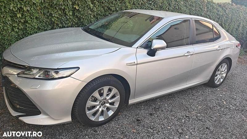 Culoareargint Utilizat 2020 Toyota Camry Berlinǎ | 20.449 EUR (Preț bun) - Imagine 1/4