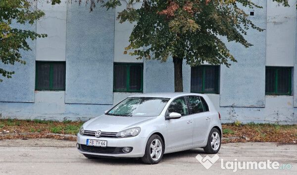 Argintiu Utilizat 2010 VW Golf VI R-line Hatchback | 5.790 EUR (Preț OK) - Imagine 1/4
