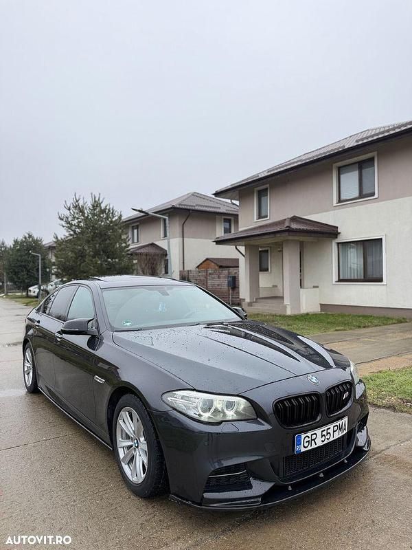 Second-hand BMW 520 Comfort Edition 190 CP (139 kW) 2014 Culoaregri Berlinǎ