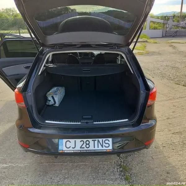 Second-hand Seat Leon 140 CP (102 kW) 2019 Negru Berlinǎ