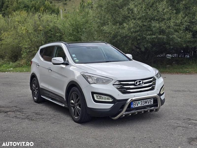 Second-hand Hyundai Santa Fe 197 CP (144 kW) 2013 Culoarealb SUV