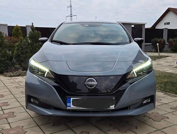 Second-hand Nissan Leaf N-Connecta 110 kW (150 CP) 2023 Argintiu Hatchback