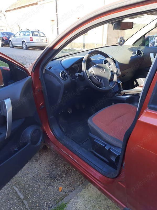 Second-hand Nissan Qashqai 116 CP (85 kW) 2008 Rosu SUV