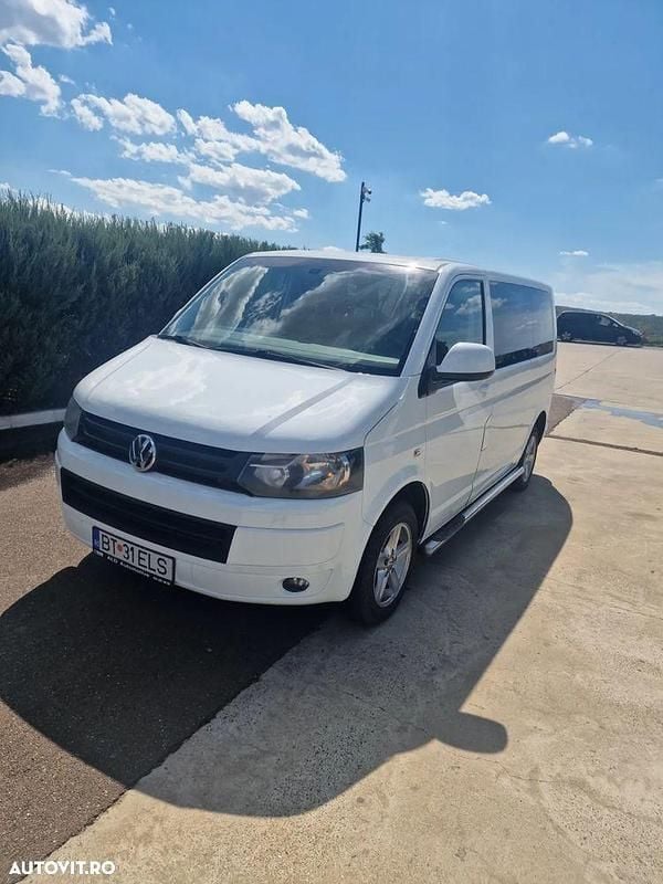 Culoarealb Utilizat 2012 VW T5 Van | 7.500 EUR (Super Preț) - Imagine 1/4