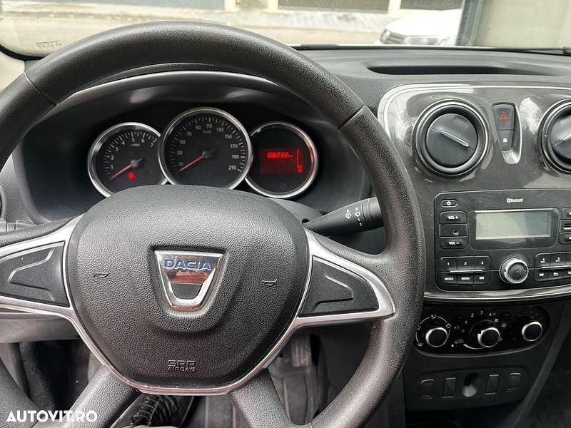 Culoarealb Utilizat 2020 Dacia Logan Ambiance Berlinǎ | 6.850 EUR (Preț bun) - Imagine 1/4