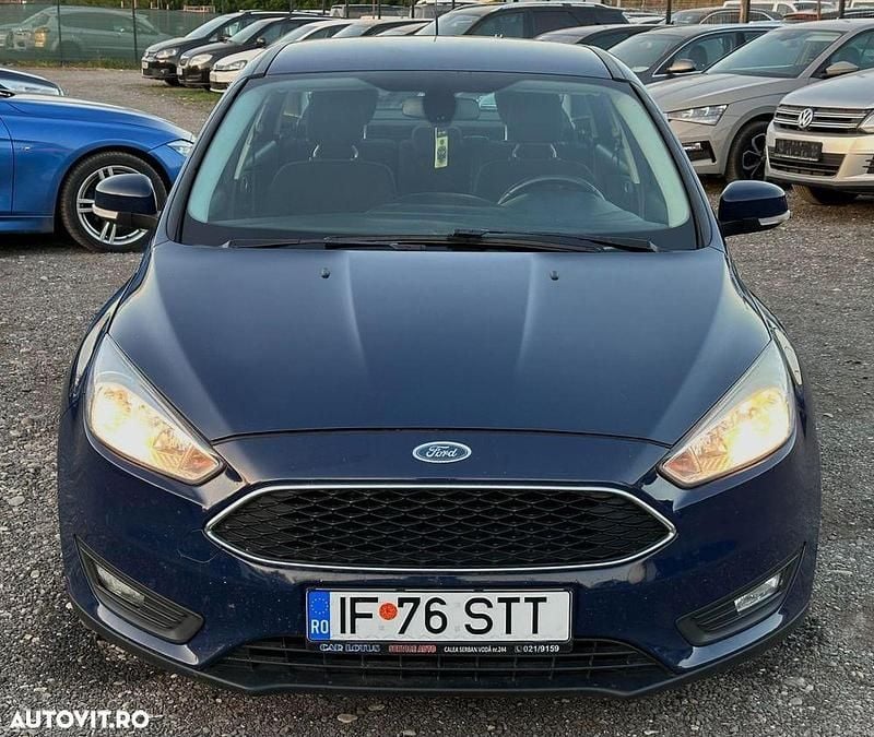 Culoarealbastru Utilizat 2016 Ford Focus Trend Hatchback | 6.199 EUR (Preț OK) - Imagine 1/4