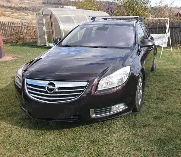 Maro Utilizat 2012 Opel Insignia Sport Break | 6.800 EUR (Scump) - Imagine 1/4